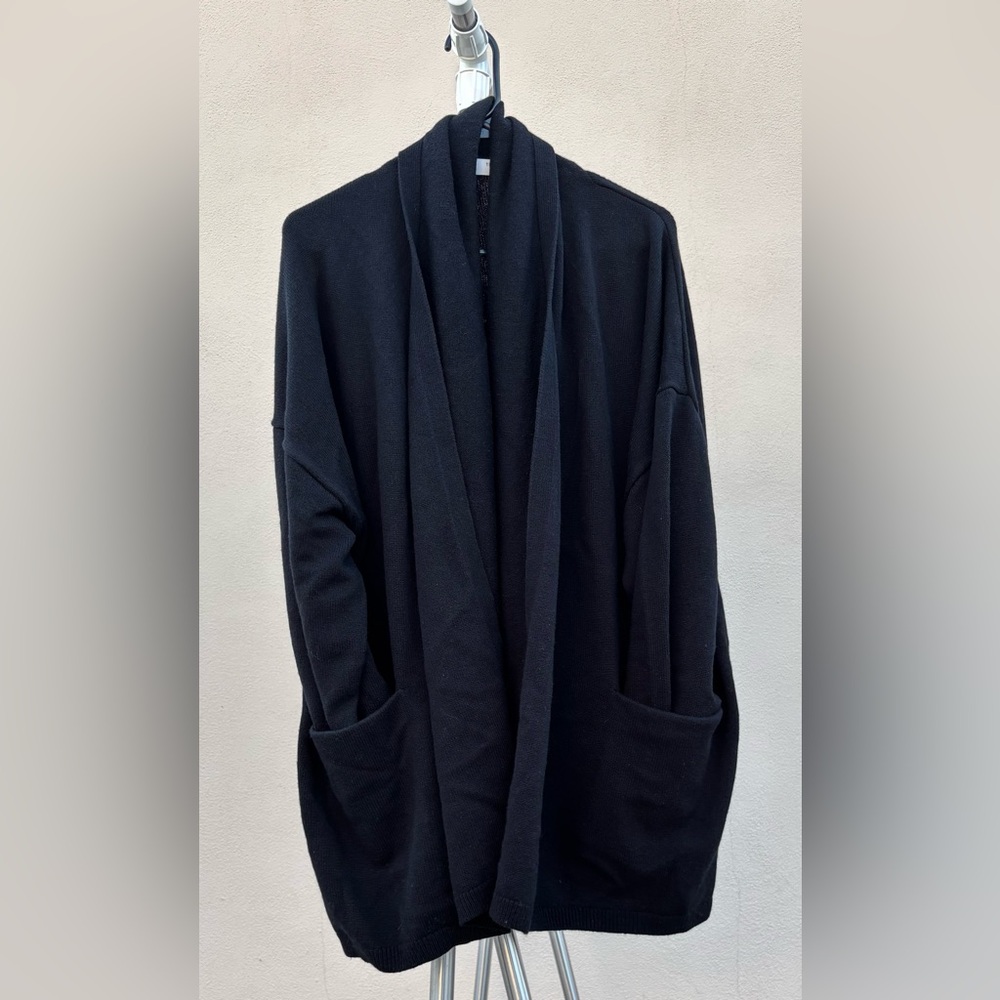 Aritzia Nook Merino Wool Black Oversized Women's Cardigan Sweater - Picture 10 of 14